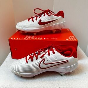 Women’s Nike Softball Shoes